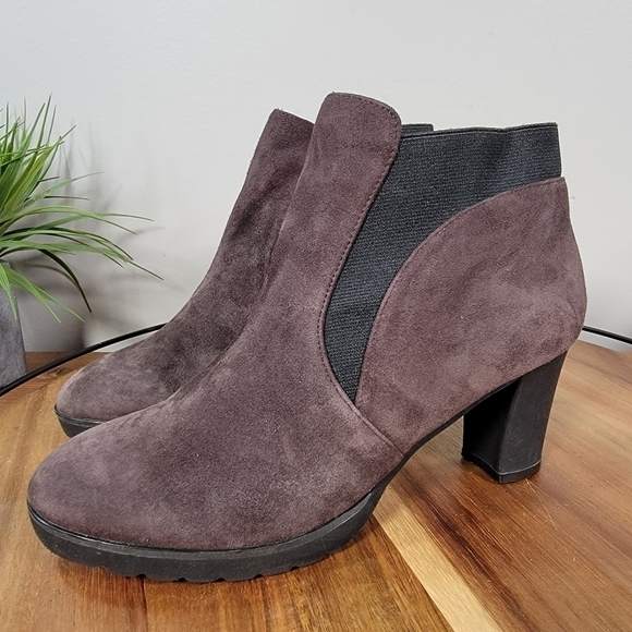 Sacha London Suede Booties with Heels Slip on Chelsea Boots Size 7.5 - Picture 5 of 15